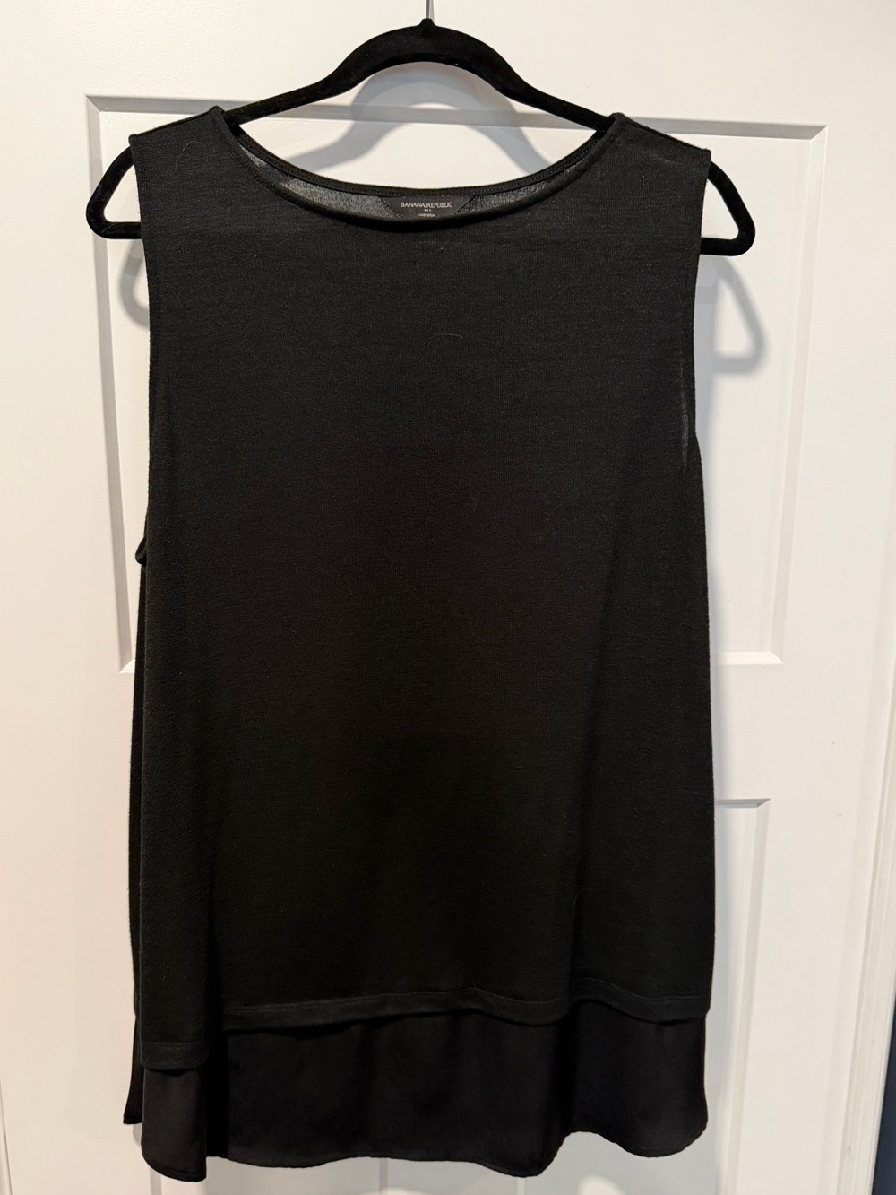Banana Republic Black Sleeveless Layered-Hem Tank